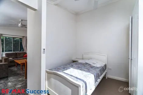 Property photo of 39 Albert Street Newtown QLD 4350