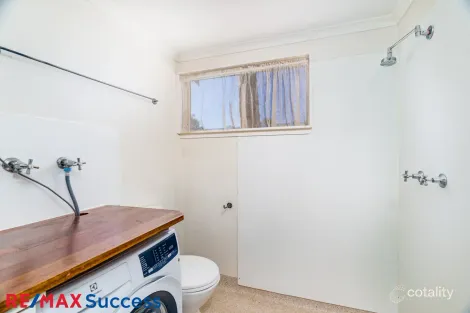 Property photo of 39 Albert Street Newtown QLD 4350