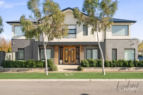 9 Tuxworth Dr, Kalkallo, VIC 3064