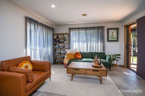 Property photo of 12 Hoad Close Glenroy NSW 2640