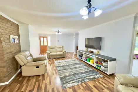 Property photo of 15 Peake Street Bordertown SA 5268