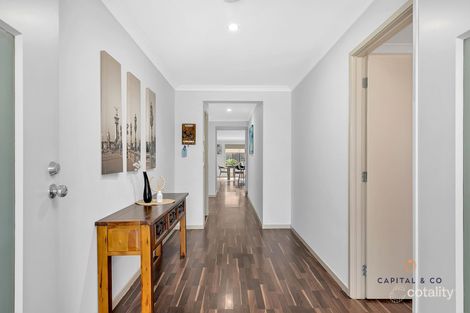 Property photo of 4 Stardust Way Wollert VIC 3750