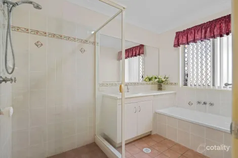 Property photo of 12 Kerry Close Wellington Point QLD 4160