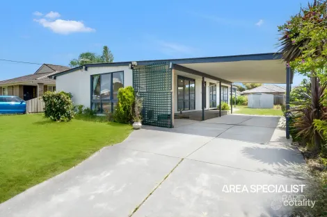 Property photo of 5 Hampton Drive Hampton Park VIC 3976