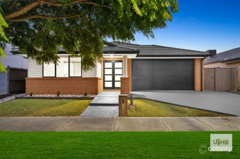 7 Elland Rd, Clyde North, VIC 3978