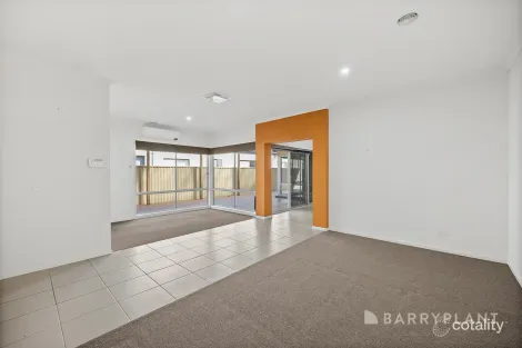 Property photo of 41 Botanic Drive Pakenham VIC 3810