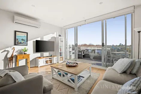 204/356 Barkly St, Elwood, VIC 3184