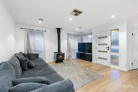 Property photo of 30 Whittaker Avenue Laverton VIC 3028