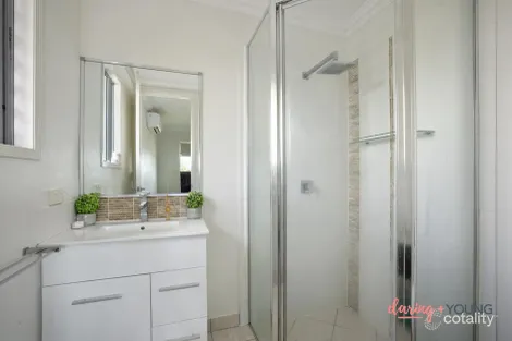 Property photo of 19 Summergold Street Mount Low QLD 4818