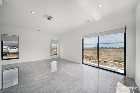 Property photo of 33 Flanagan Street Tarneit VIC 3029