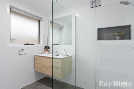 Property photo of 44 Mitford Crescent Craigieburn VIC 3064