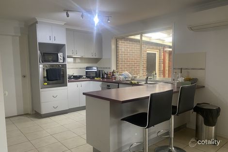 Property photo of 4 Darling Place Manor Lakes VIC 3024