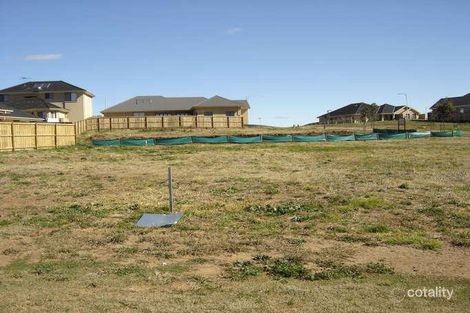 Property photo of 2 Whyte Place Elderslie NSW 2570