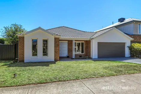 5 Sumac Cl, Point Cook, VIC 3030