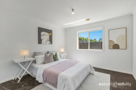 Property photo of 5 Sumac Close Point Cook VIC 3030