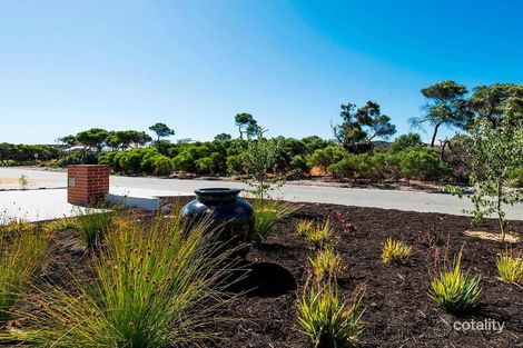 Property photo of 5 Decora Way Halls Head WA 6210