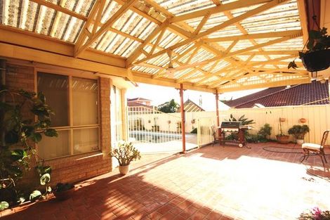 Property photo of 7 Oriole Place Ingleburn NSW 2565