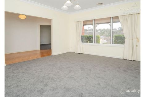 Property photo of 6 Lyndoch Place Bourkelands NSW 2650