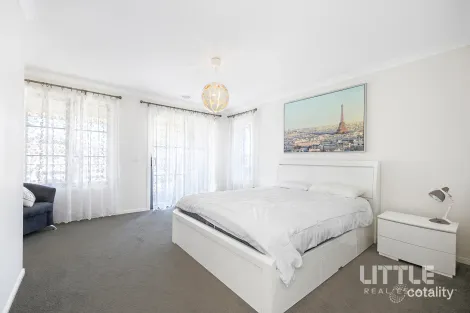 Property photo of 26 Birdseye Parade South Morang VIC 3752