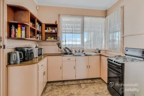 Property photo of 11 Zamia Street Rangeway WA 6530