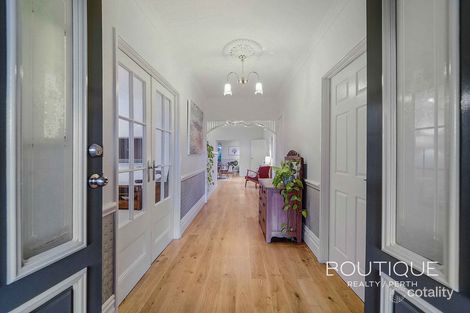 Property photo of 22 Abbeville Circle Mindarie WA 6030