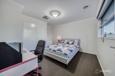 Property photo of 23 Murgese Circuit Clyde North VIC 3978