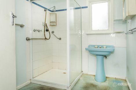 Property photo of 24 David Road Lilydale VIC 3140