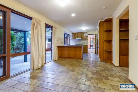 Property photo of 70 Mantung Crescent Rowville VIC 3178