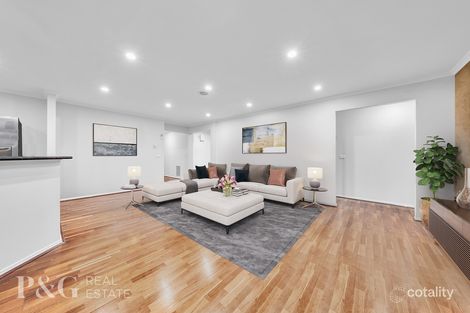 Property photo of 8 Tenterfield Drive Narre Warren South VIC 3805