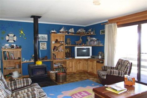 Property photo of 6 Shoreline Drive Clayton Bay SA 5256