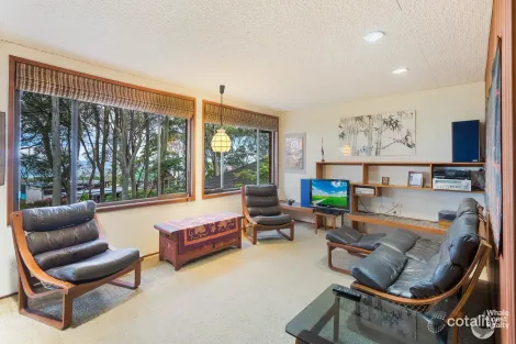 Property photo of 2 Possum Place Dalmeny NSW 2546