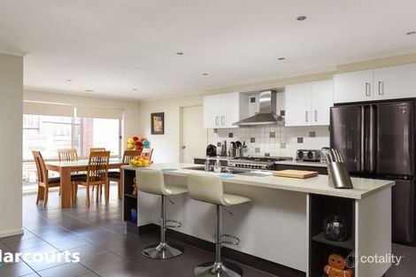 Property photo of 4 Madisson Crescent Carrum Downs VIC 3201