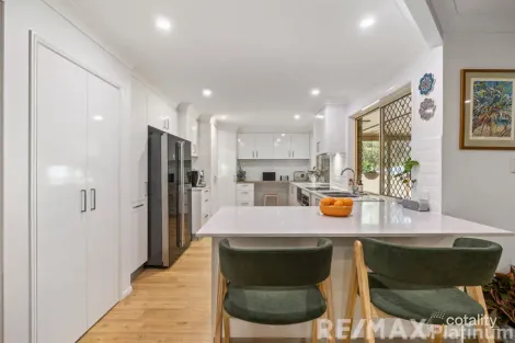 Property photo of 10 Piccabeen Court Narangba QLD 4504