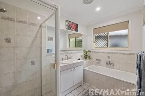Property photo of 10 Piccabeen Court Narangba QLD 4504