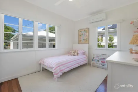 Property photo of 24 Handcroft Street Wavell Heights QLD 4012