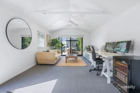 Property photo of 24 Handcroft Street Wavell Heights QLD 4012