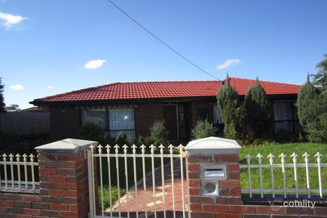 Property photo of 33 Bainbridge Close Craigieburn VIC 3064