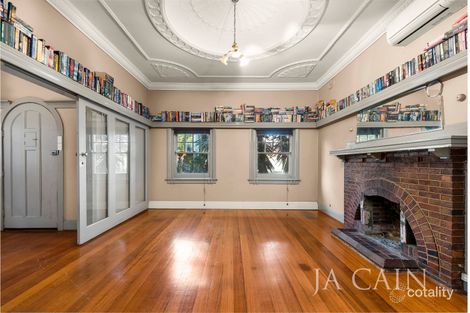 Property photo of 377 Burke Road Glen Iris VIC 3146