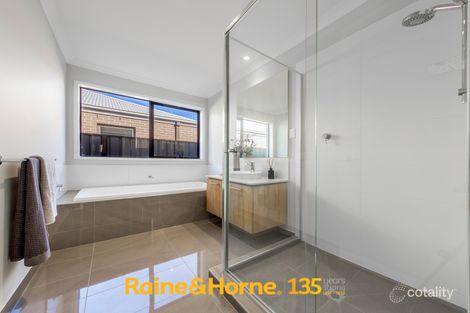 Property photo of 23 Shulze Drive Clyde North VIC 3978