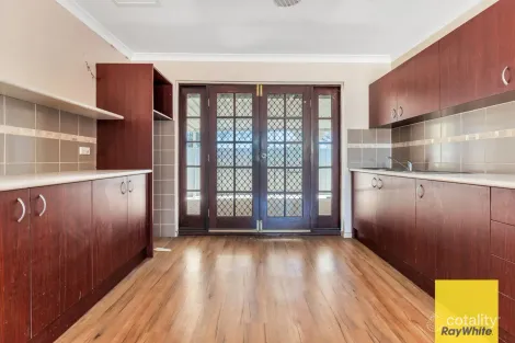 22 Foxton St, Maddington, WA 6109