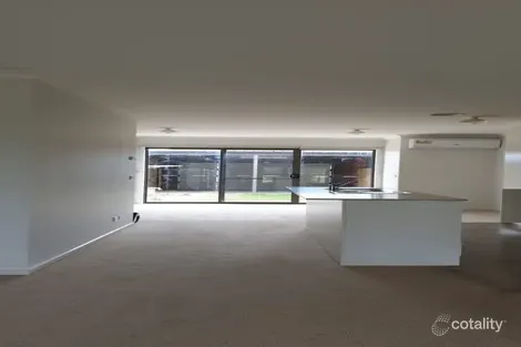 Property photo of 13 Dovetail Walk Tarneit VIC 3029