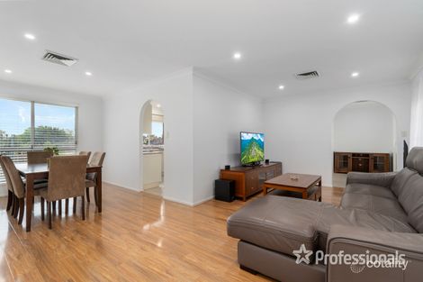 Property photo of 2 Baguette Close Casula NSW 2170