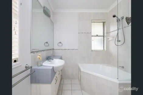 Property photo of 5/26 Esplanade Tin Can Bay QLD 4580