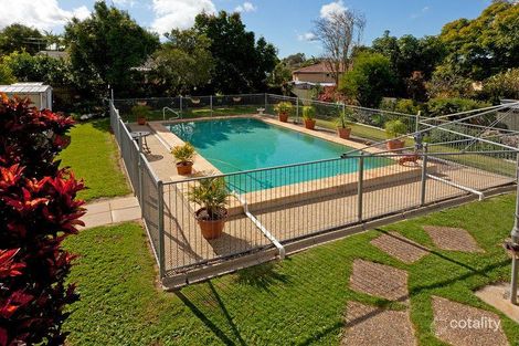 Property photo of 16 Bluebell Street Mansfield QLD 4122