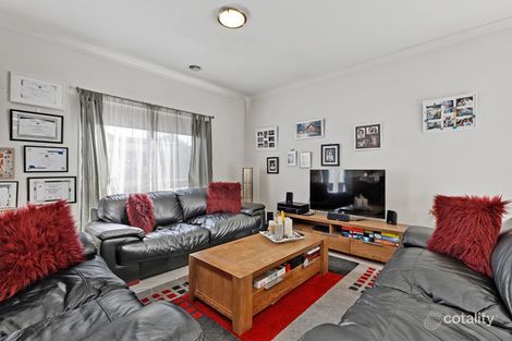 Property photo of 32 Wyperfeld Avenue Craigieburn VIC 3064