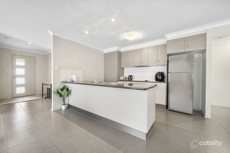 Property photo of 33 Sunset Drive Glenvale QLD 4350