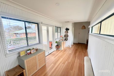 Property photo of 12 Merinda Place Armidale NSW 2350