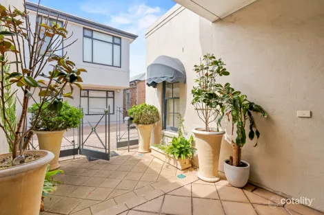 Property photo of 20 Sherwood Close North Adelaide SA 5006