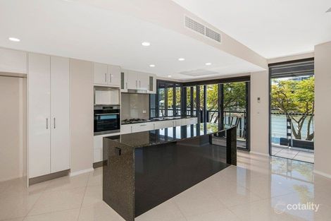 Property photo of 205/1 Holman Street Kangaroo Point QLD 4169