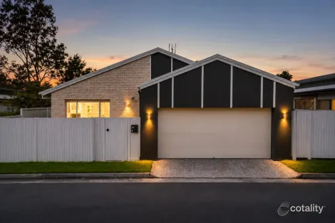 Property photo of 26 Crinum Circuit Coomera QLD 4209